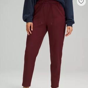 lululemon Stretch Hi-Rise Pant 7/8 Length size 4